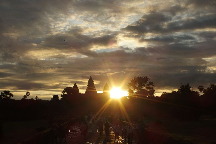 Angkor_World_Heritage_05_750x499