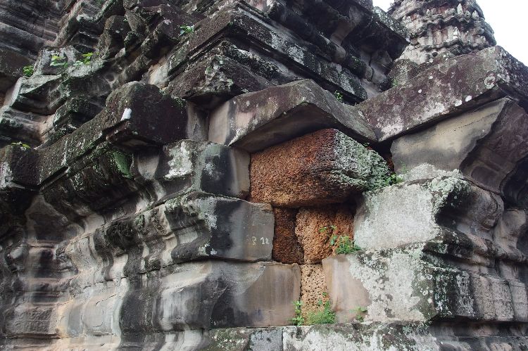 Angkor_World_Heritage_07_750x499