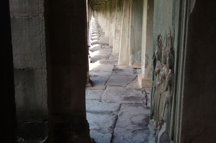 Angkor_World_Heritage_21_750x499