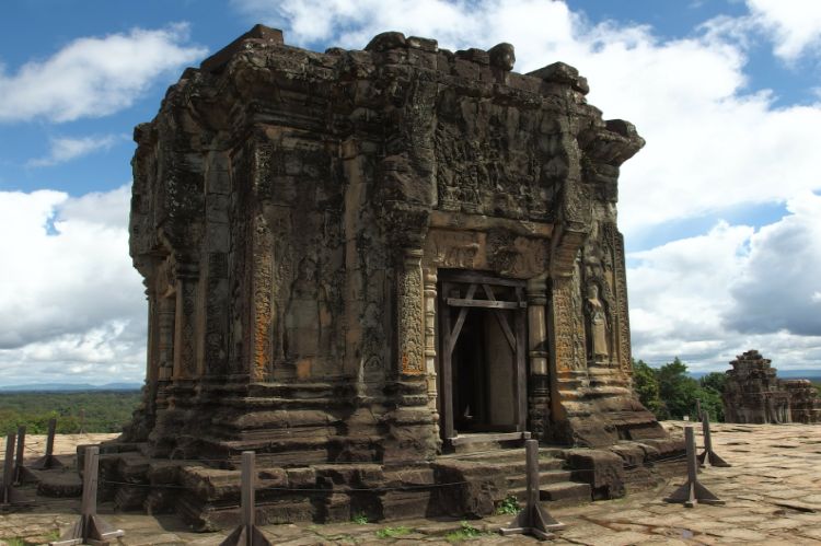 Angkor_World_Heritage_28_750x499