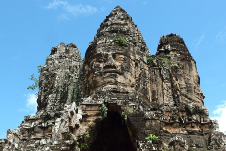 Angkor_World_Heritage_35_750x499