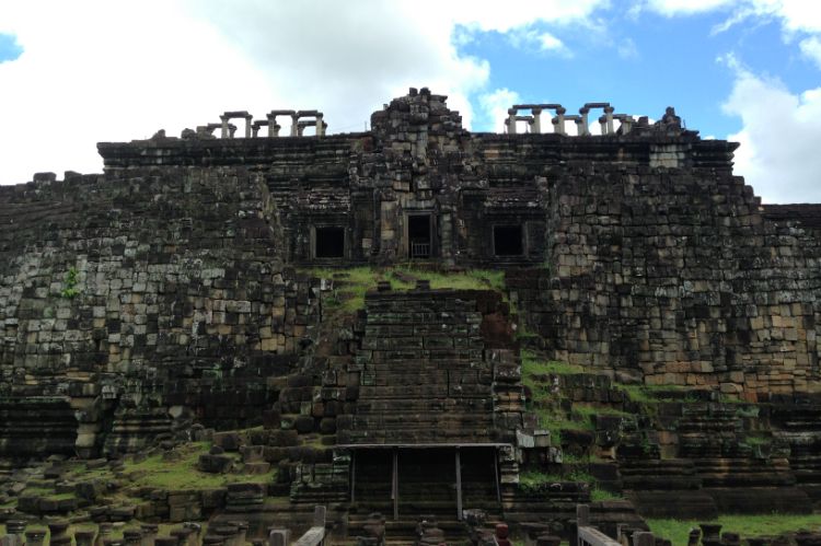 Angkor_World_Heritage_48_750x499